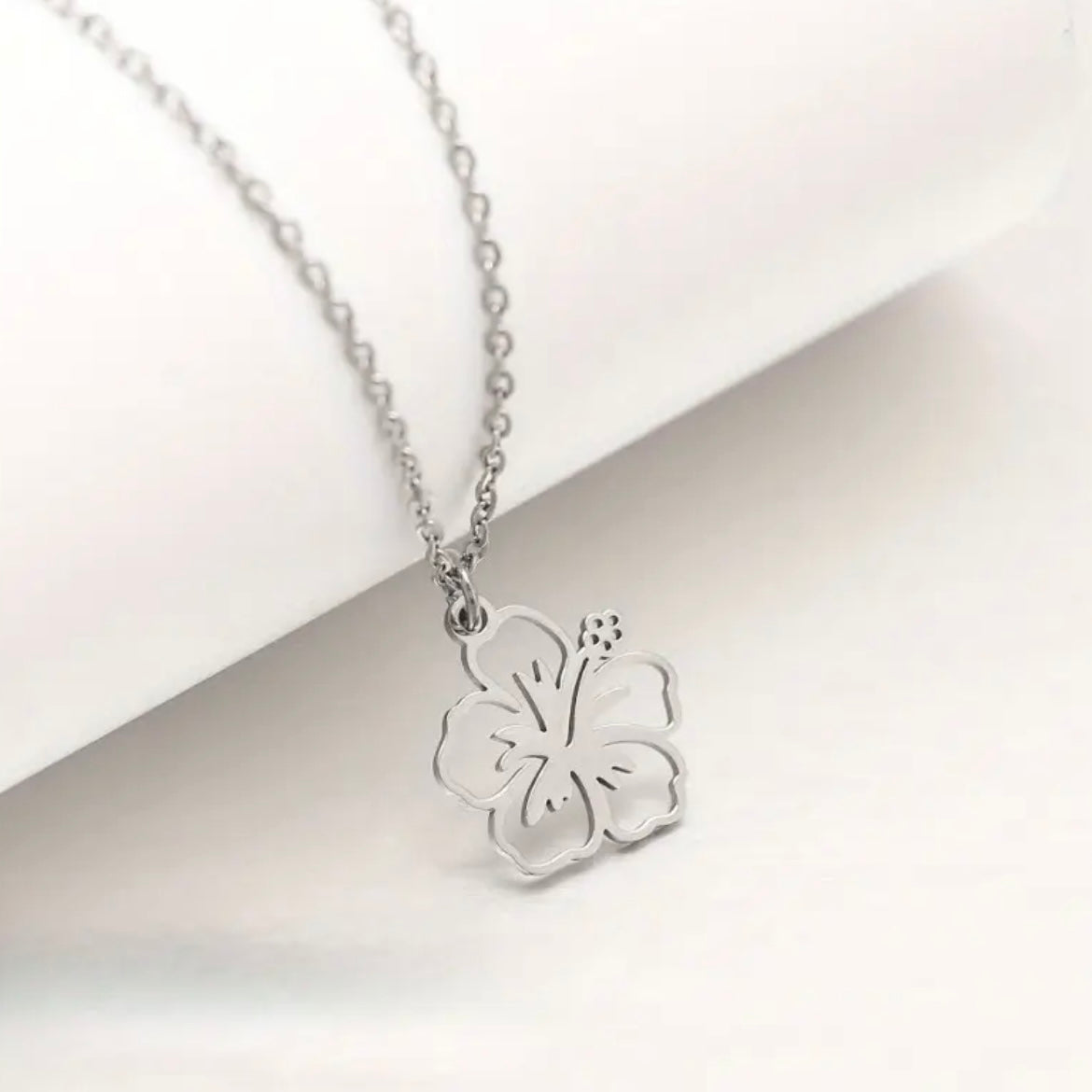 Amapola Necklace