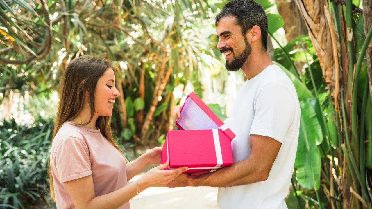 2023 Seasonal Gift Guide 🎁