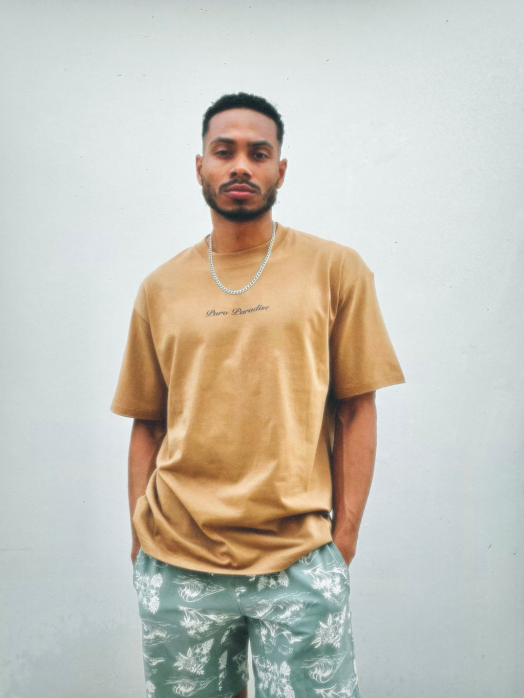 No Me Quiero Ir De Aquí Tee