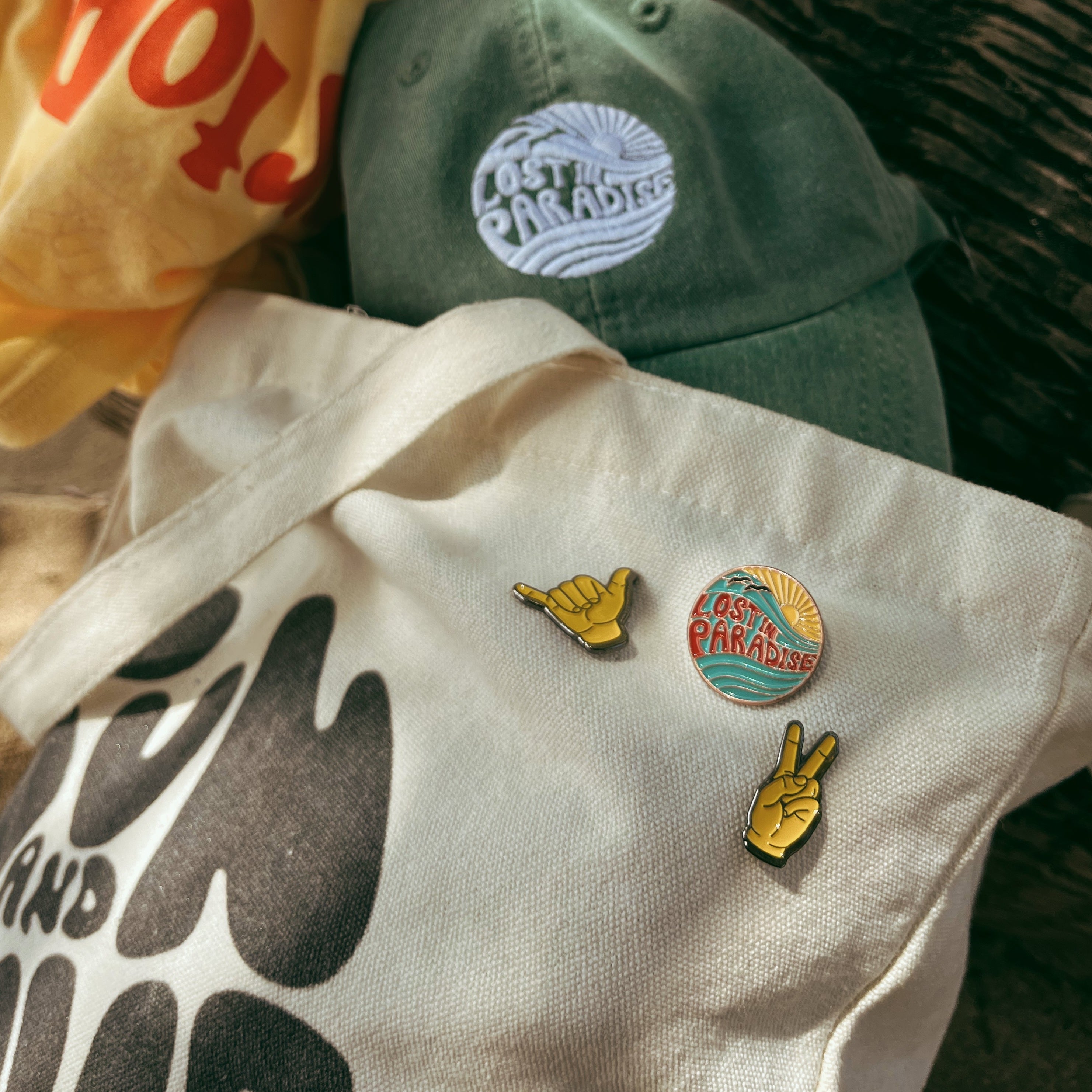 Puerto Rico, Lost In Paradise, Puro Paradise, lapel pin, metal pin, pin